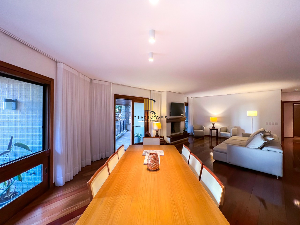 Apartamento 4 dormitórios no bairro Moinhos de Vento