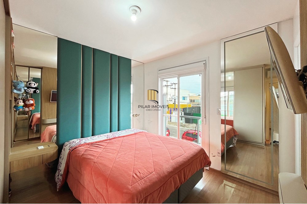 Casa 3 dormitórios no bairro Hípica