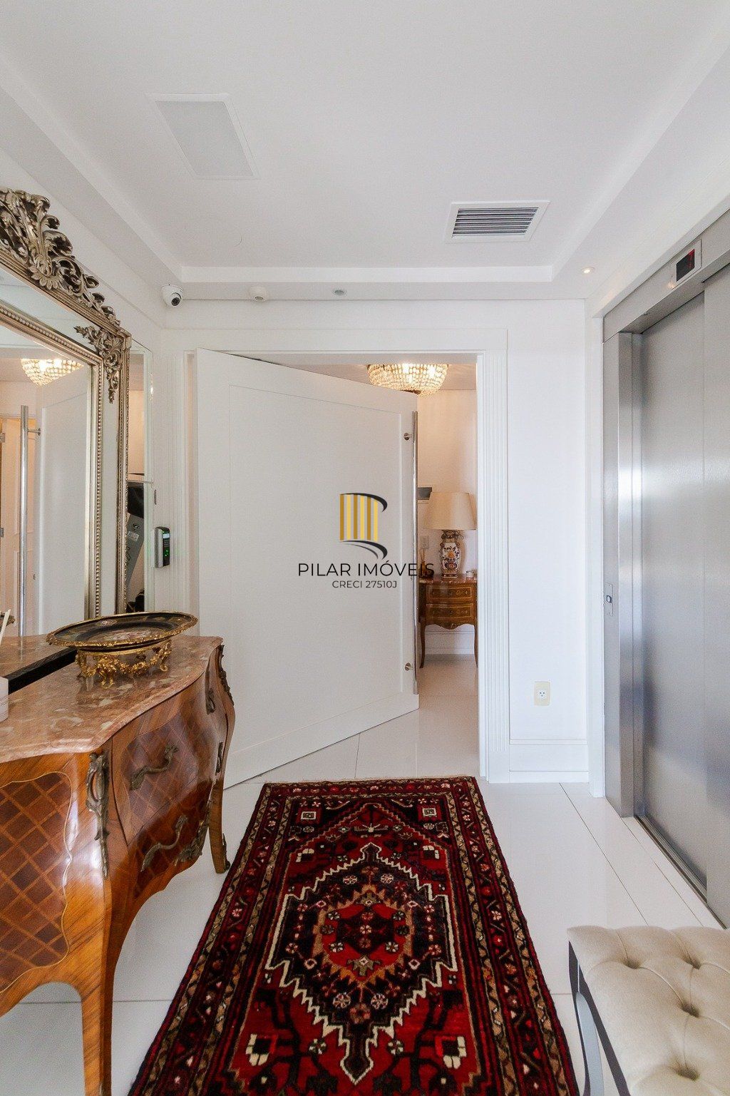 Apartamento 4 dormitórios no bairro Bela Vista