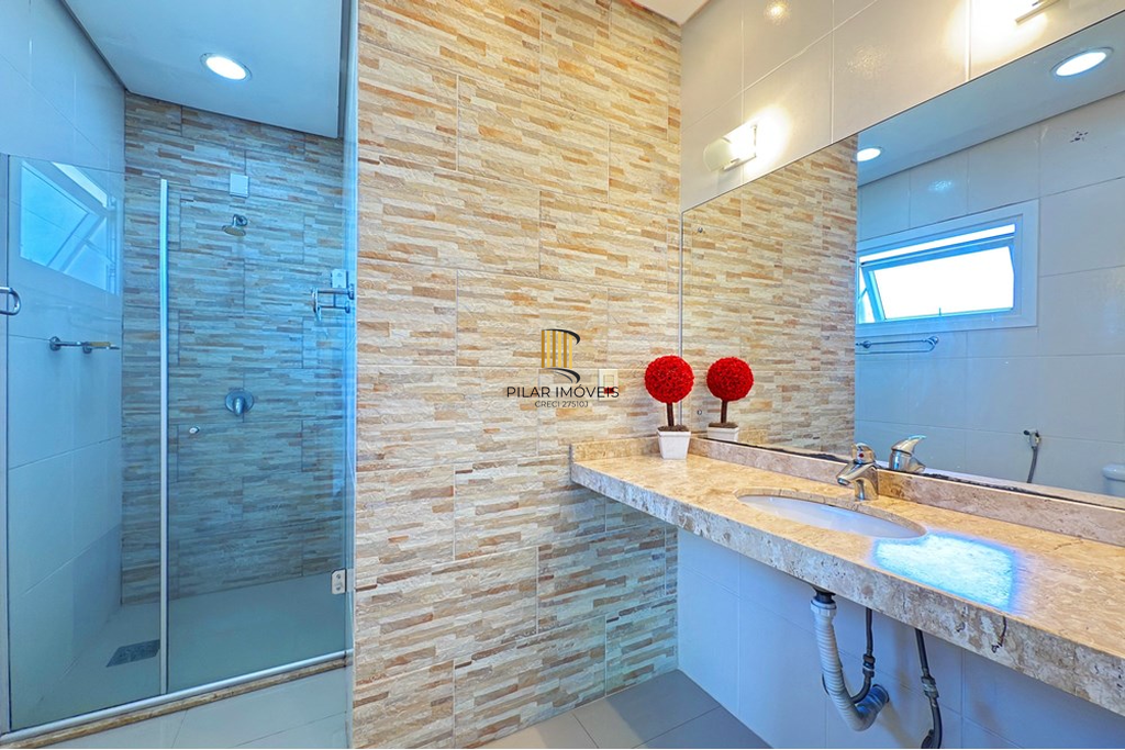 Casa 1 dormitório no bairro Hípica