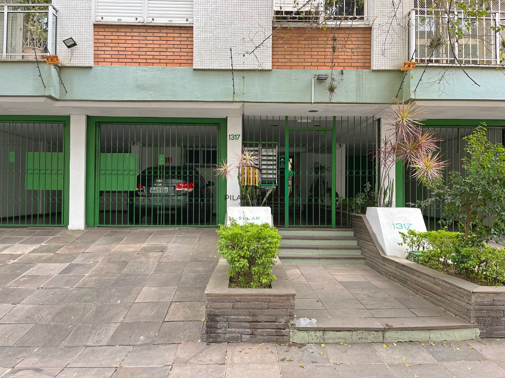 Apartamento 2 dormitórios no bairro Bom Fim