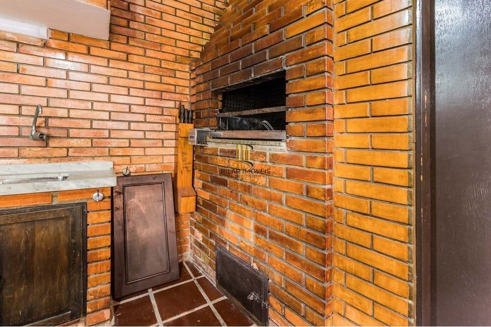 Casa 3 dormitórios no bairro Partenon