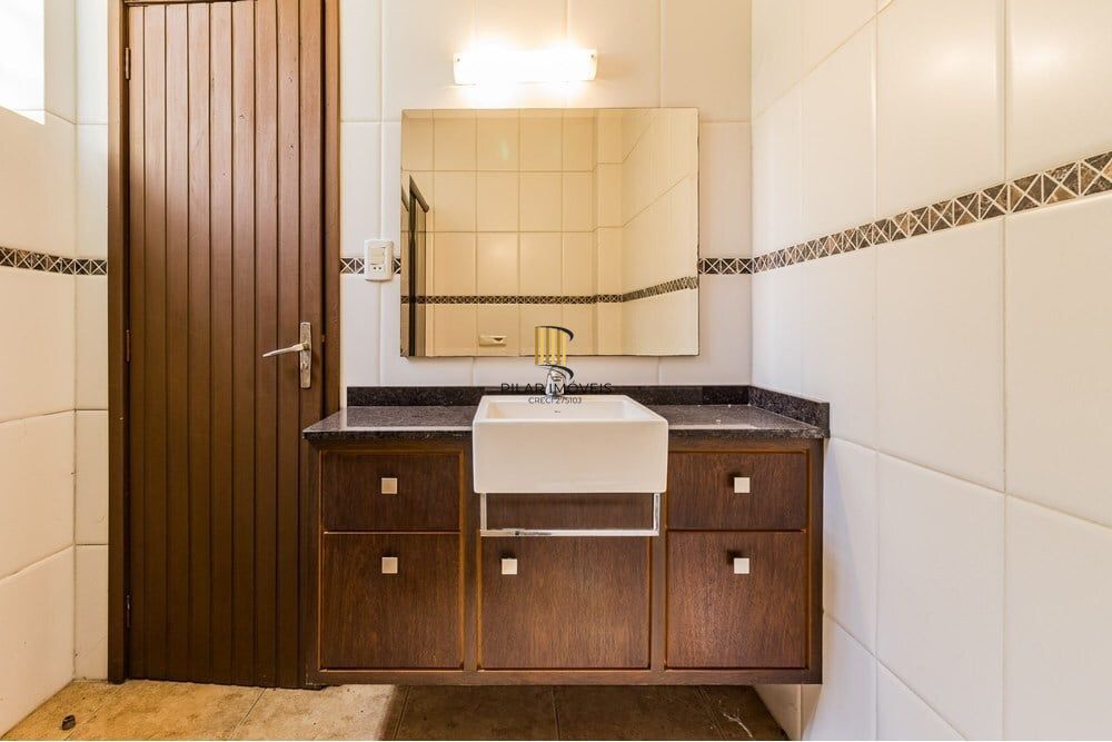 Casa 4 dormitórios no bairro Jardim Lindóia