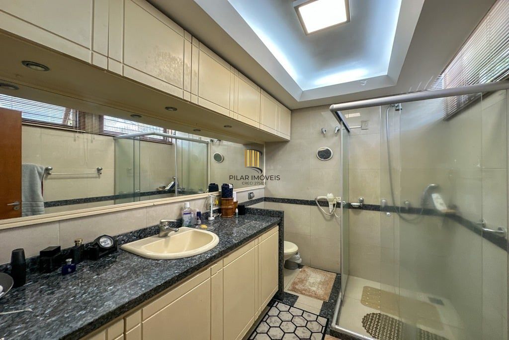Casa 3 dormitórios no bairro Três Figueiras