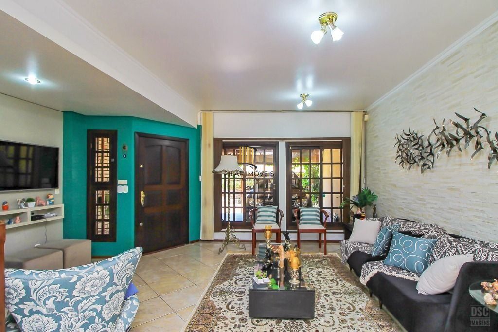 Casa 3 dormitórios no bairro Cavalhada
