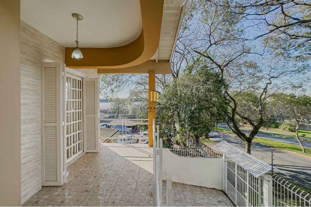 Casa 3 dormitórios no bairro Sarandi