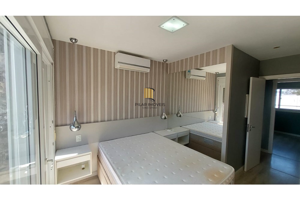 Casa 3 dormitórios no bairro Lomba do Pinheiro