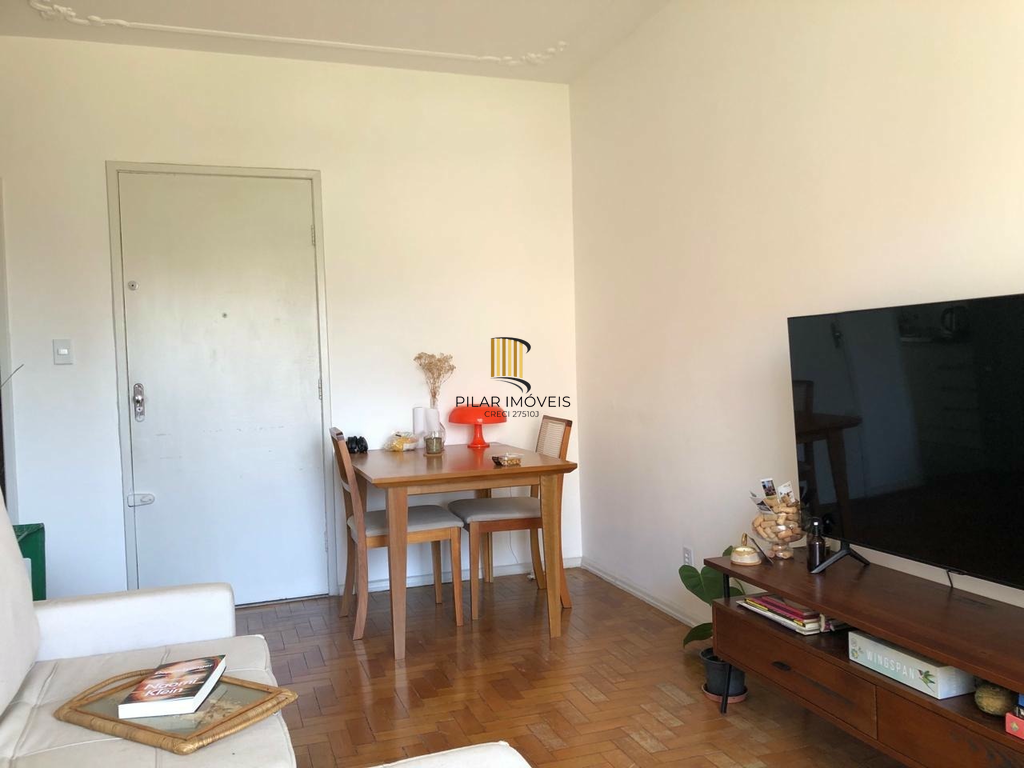 Apartamento 2 dormitórios no bairro Bom Fim