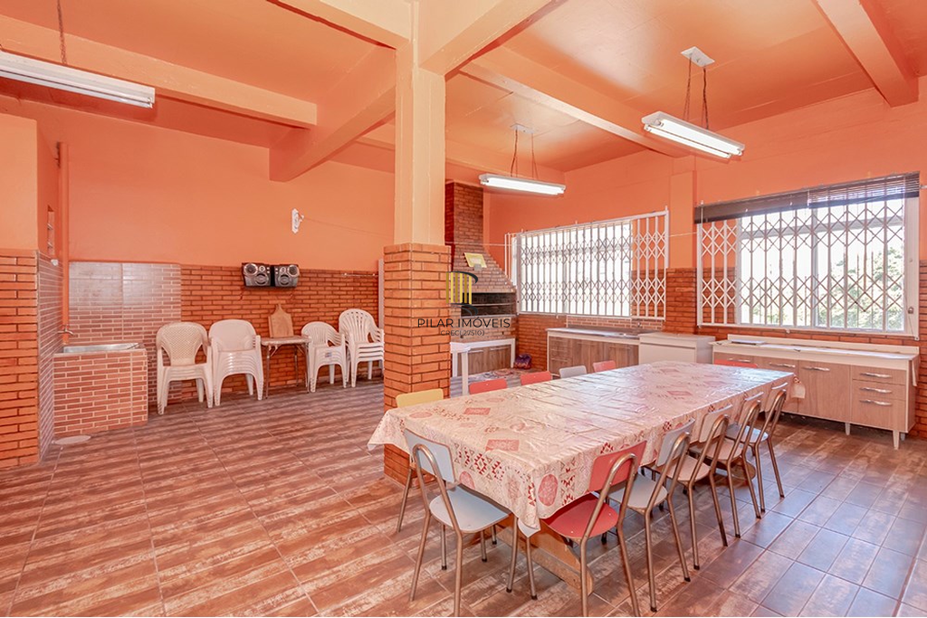 Casa 3 dormitórios no bairro Menino Deus