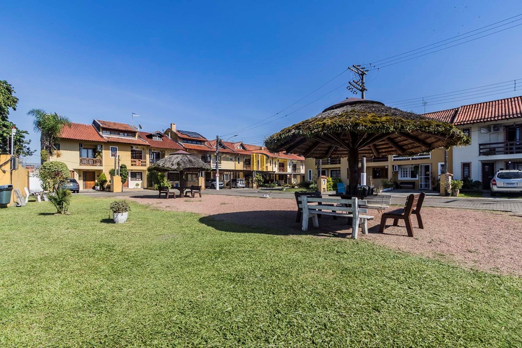 Casa de Condomínio 2 dormitórios no bairro Aberta dos Morros