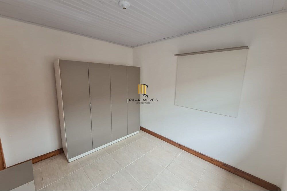 Casa 1 dormitório no bairro Maria Regina