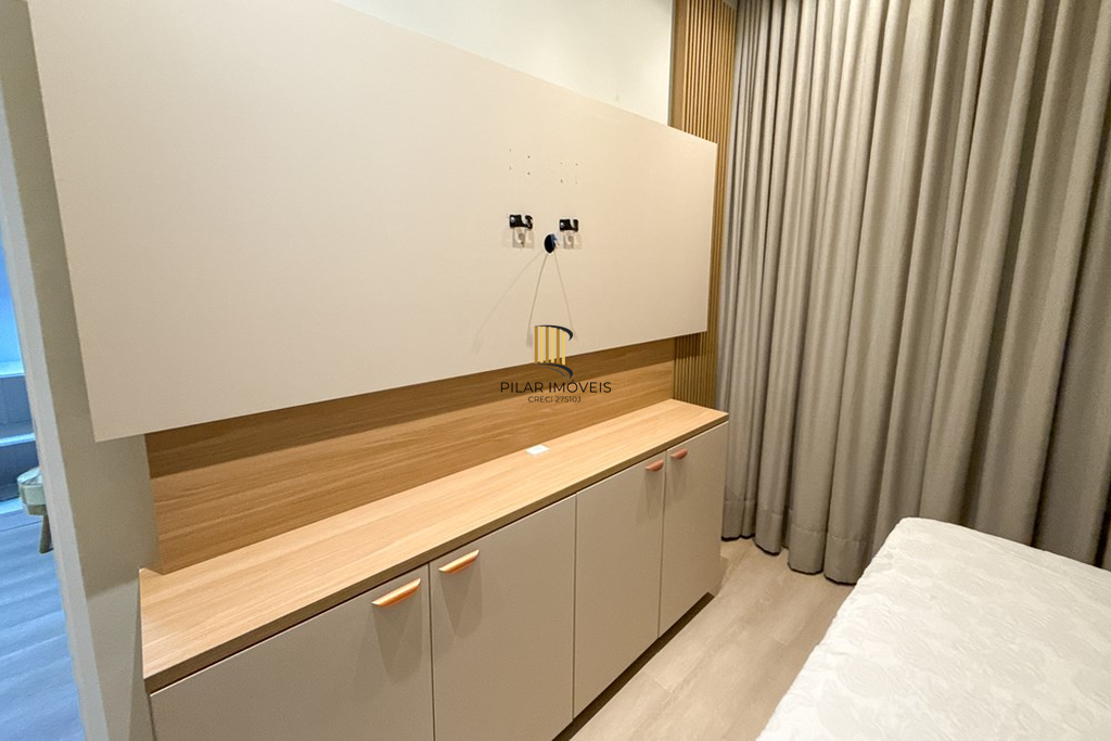 Casa 3 dormitórios no bairro Igara