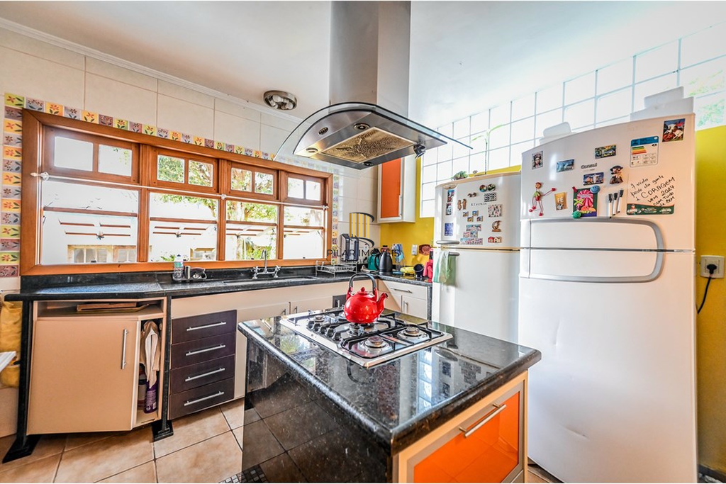 Casa de Condomínio 4 dormitórios no bairro Santa Tereza