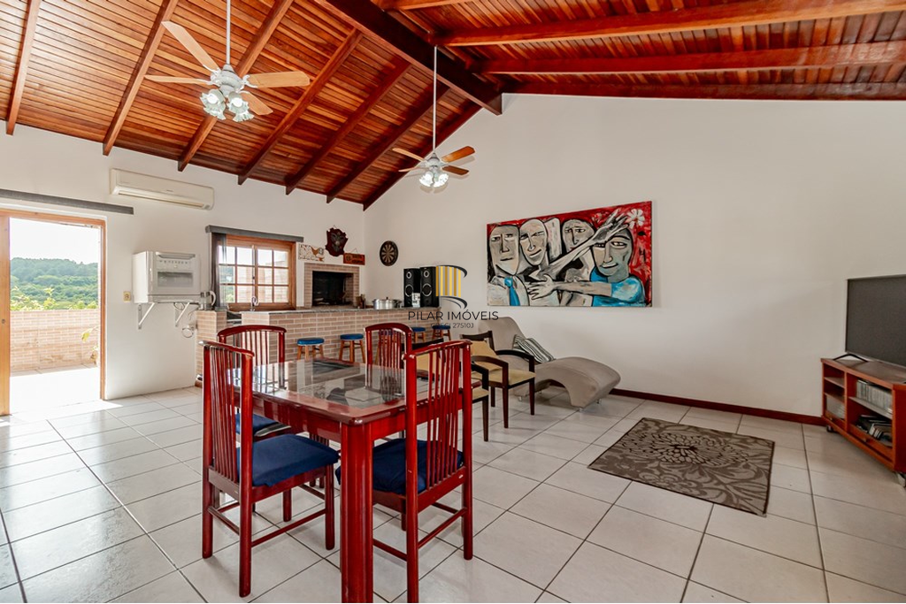 Casa 4 dormitórios no bairro Jardim Itu Sabará