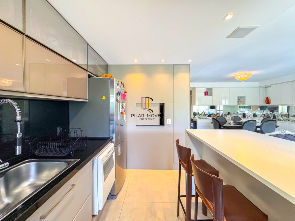 Apartamento 3 dormitórios no bairro Chácara das Pedras