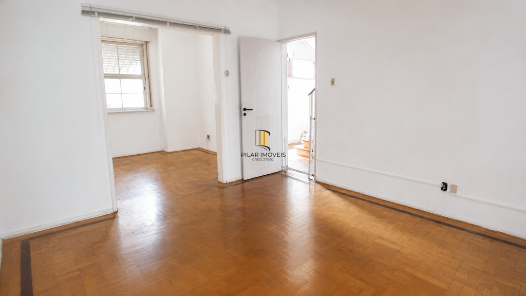 Casa 3 dormitórios no bairro Auxiliadora