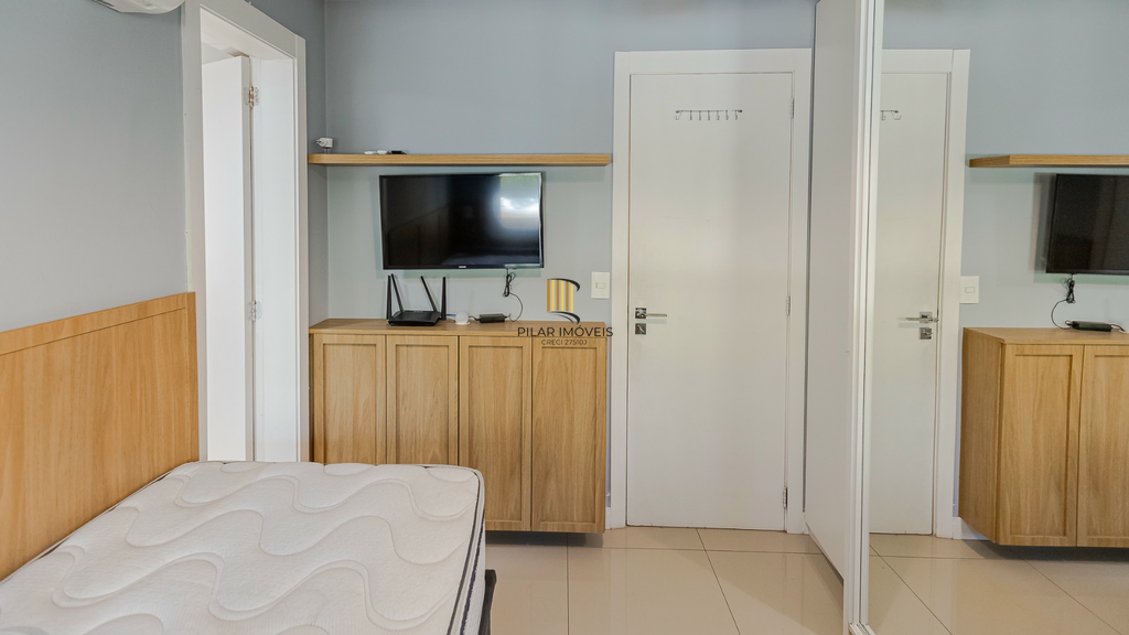 Apartamento 2 dormitórios no bairro Chácara das Pedras