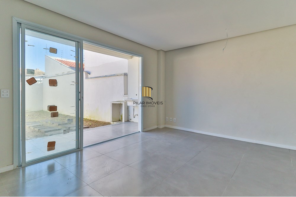 Casa 3 dormitórios no bairro Ipanema