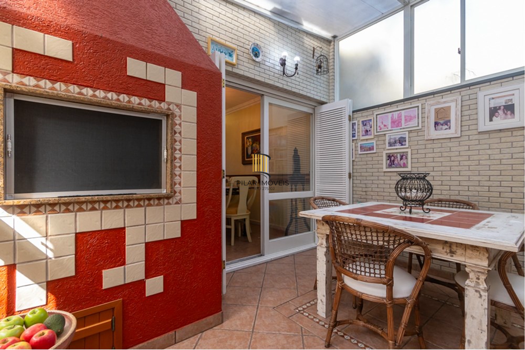 Casa de Condomínio 4 dormitórios no bairro Boa Vista