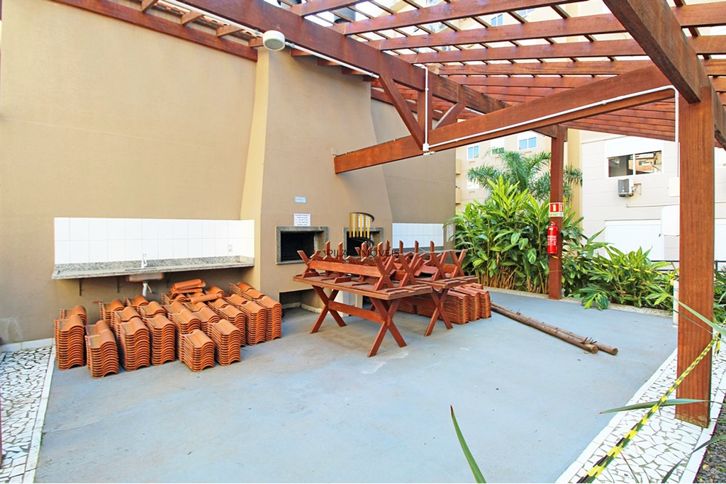 Apartamento 2 dormitórios no bairro Tristeza