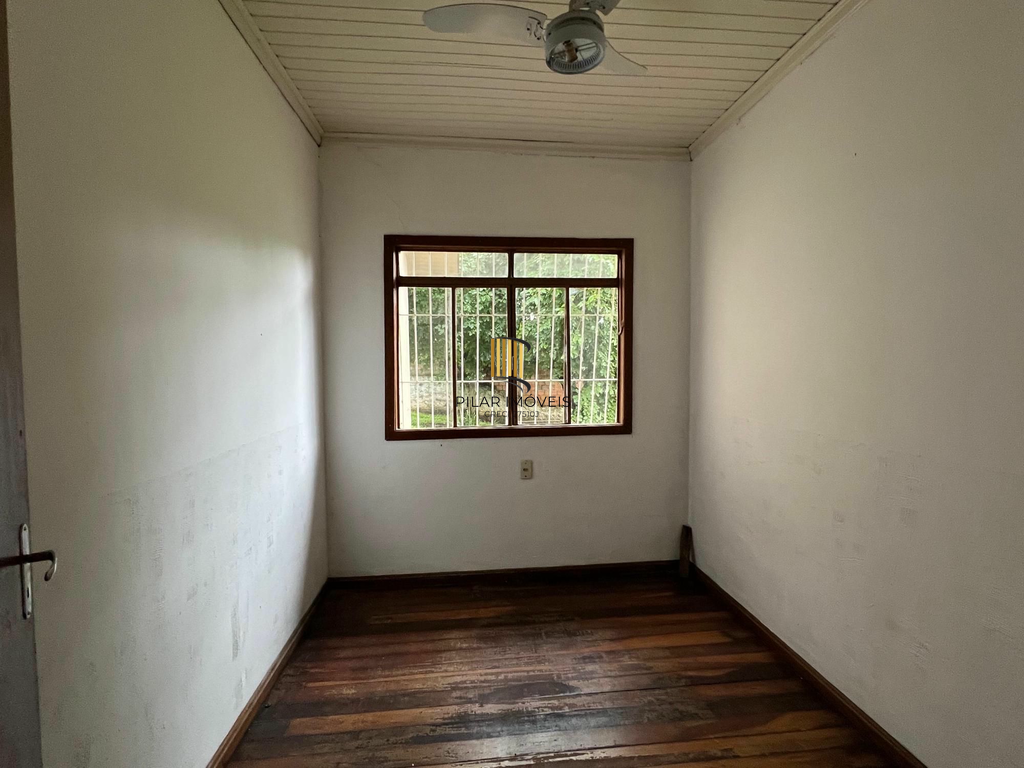 Casa 3 dormitórios no bairro Califórnia