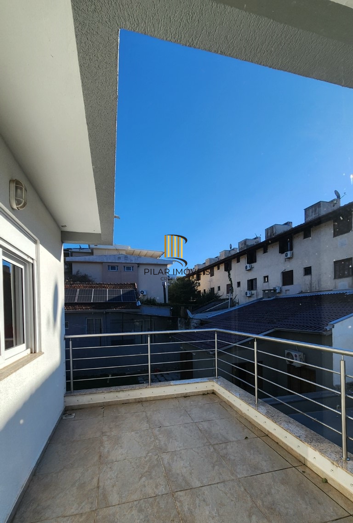 Casa de Condomínio 3 dormitórios no bairro Tristeza