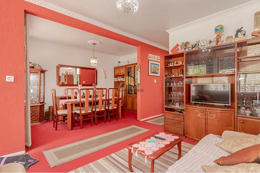 Casa 3 dormitórios no bairro Menino Deus