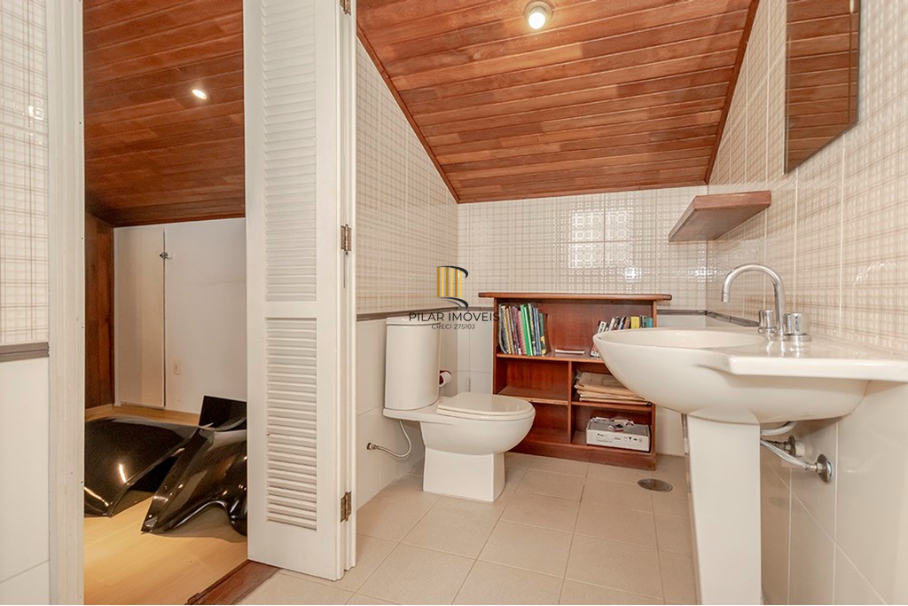 Casa 3 dormitórios no bairro Chácara das Pedras