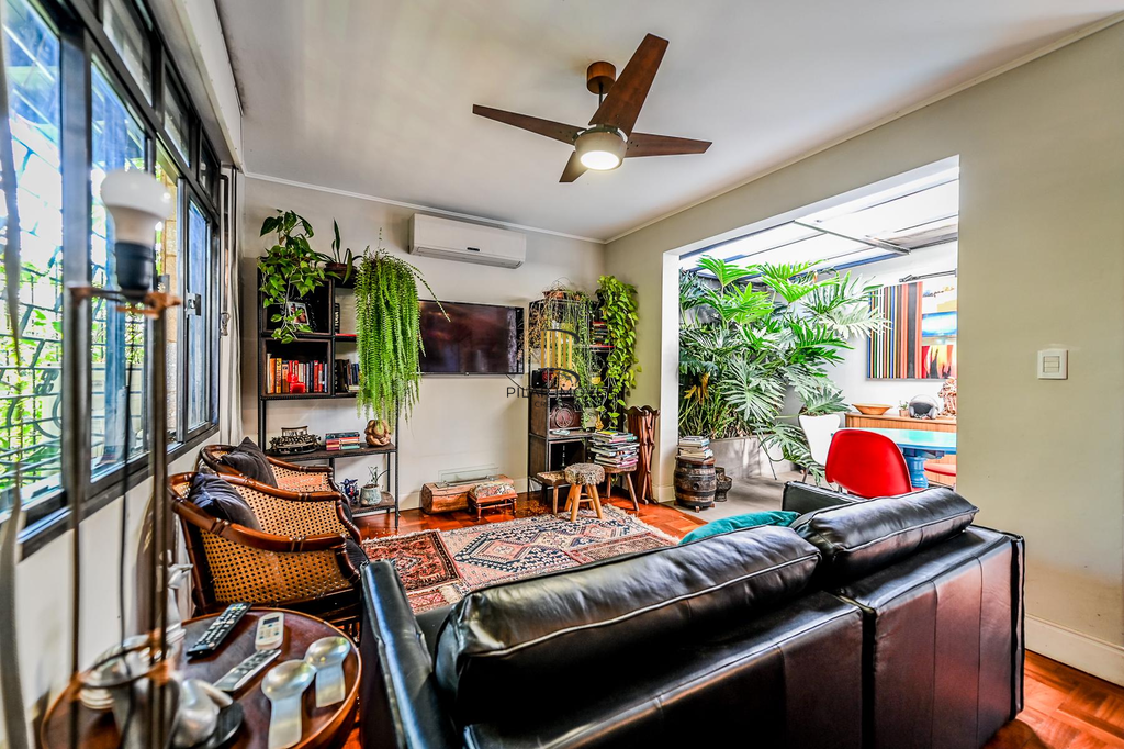 Casa 3 dormitórios no bairro Nonoai