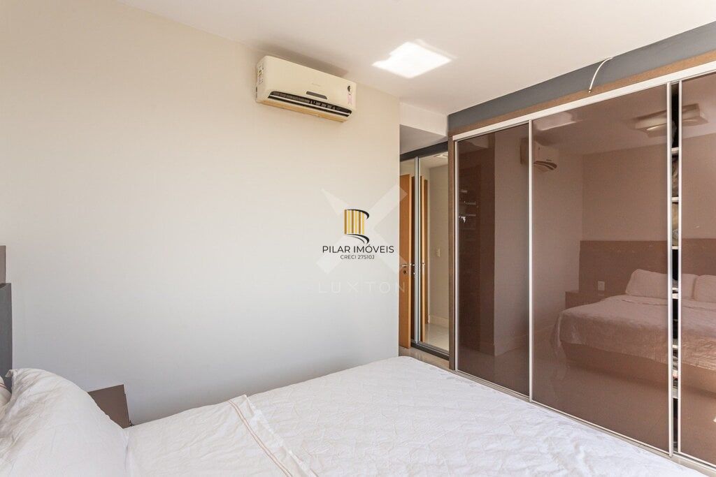 Apartamento 2 dormitórios no bairro Três Figueiras