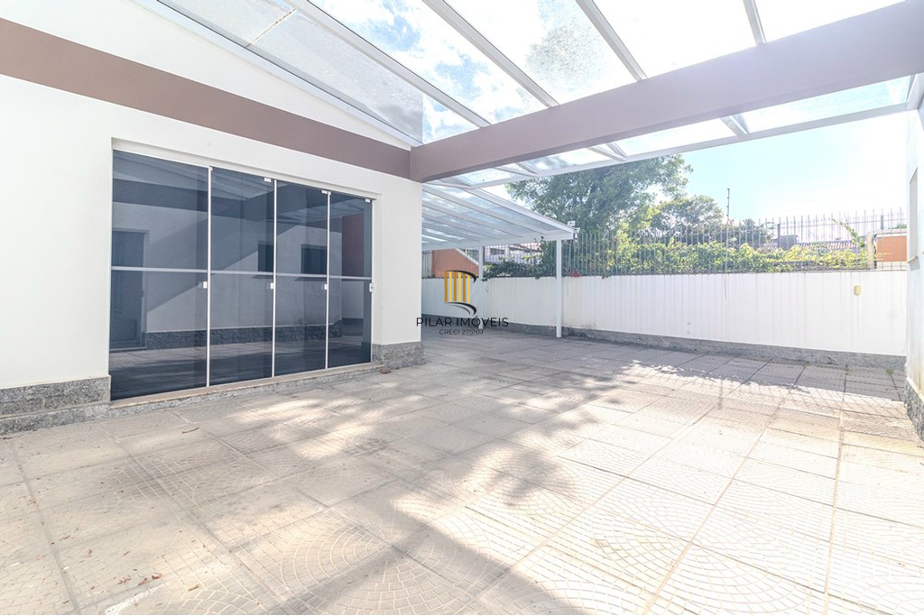 Casa 4 dormitórios no bairro Chácara das Pedras