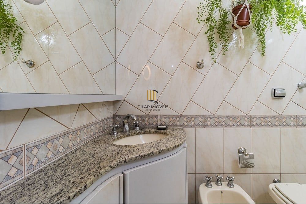Casa 3 dormitórios no bairro Jardim Sabará