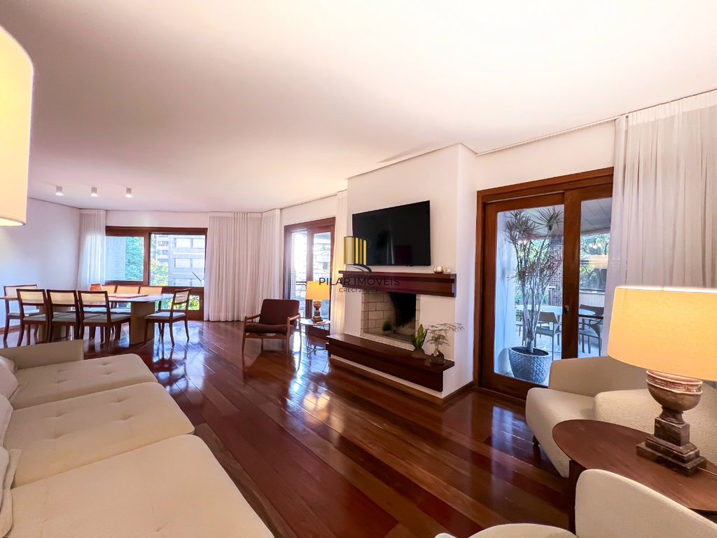 Apartamento 4 dormitórios no bairro Moinhos de Vento