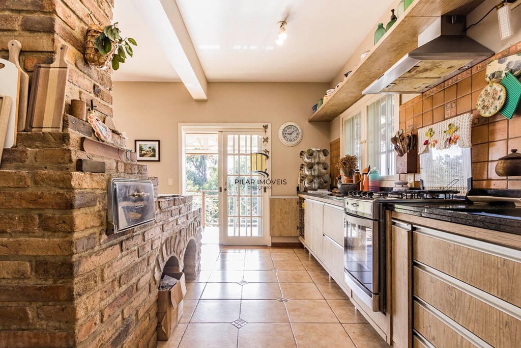 Casa 4 dormitórios no bairro Belém Novo