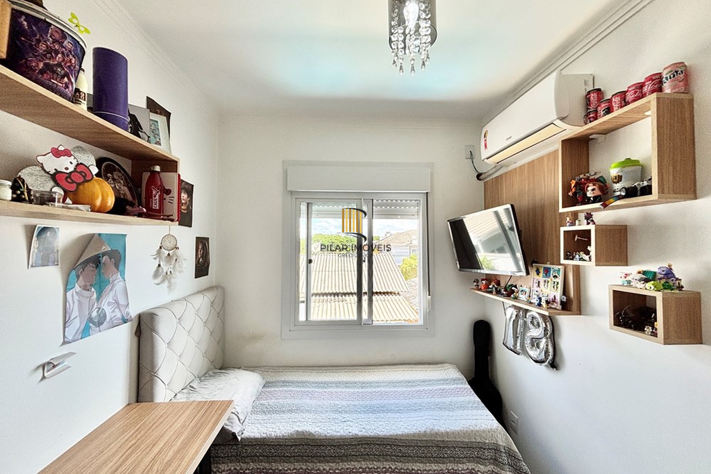 Casa 3 dormitórios no bairro Igara