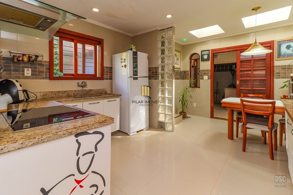 Casa 3 dormitórios no bairro Passo da Areia