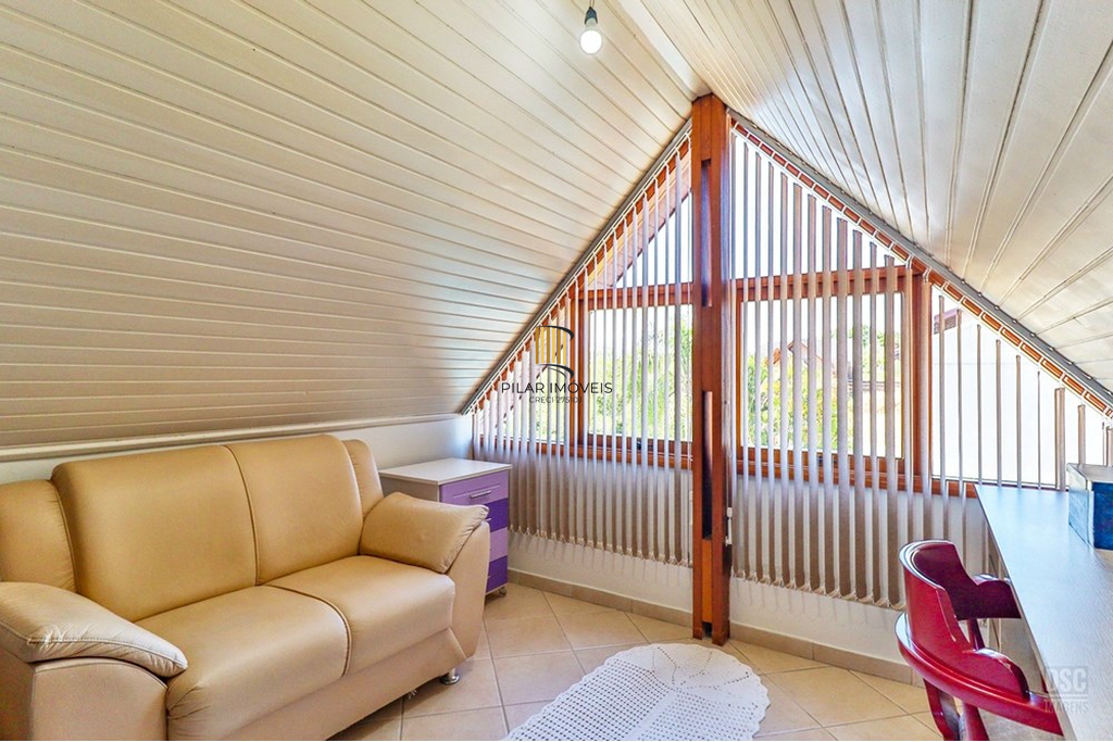 Casa de Condomínio 3 dormitórios no bairro Ipanema