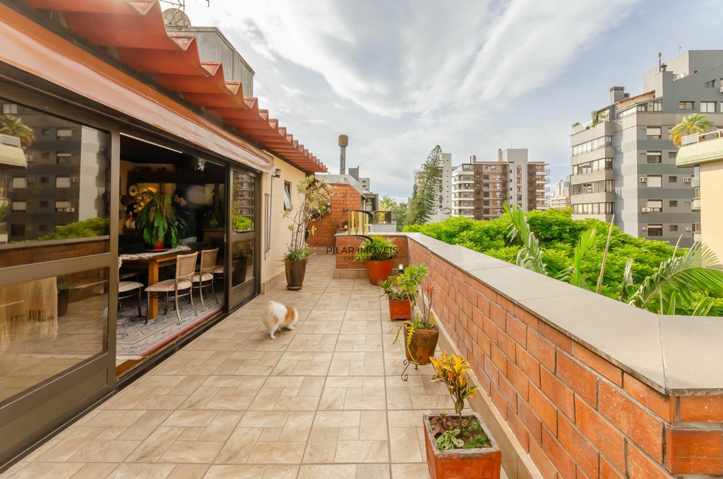 Cobertura 3 dormitórios no bairro Petrópolis