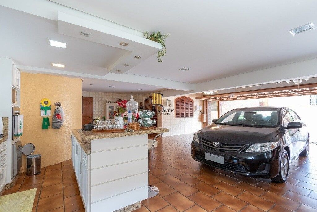 Casa 4 dormitórios no bairro Vila Assunção