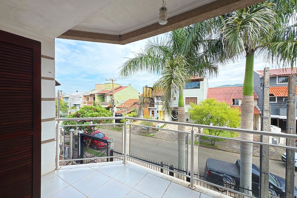 Casa de Condomínio 3 dormitórios no bairro Hípica