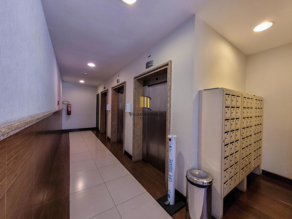 Apartamento 3 dormitórios no bairro Menino Deus