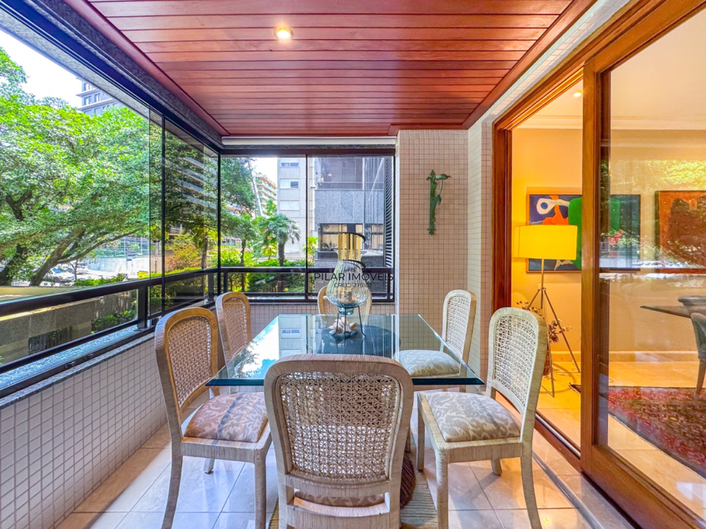 Apartamento 4 dormitórios no bairro Bela Vista