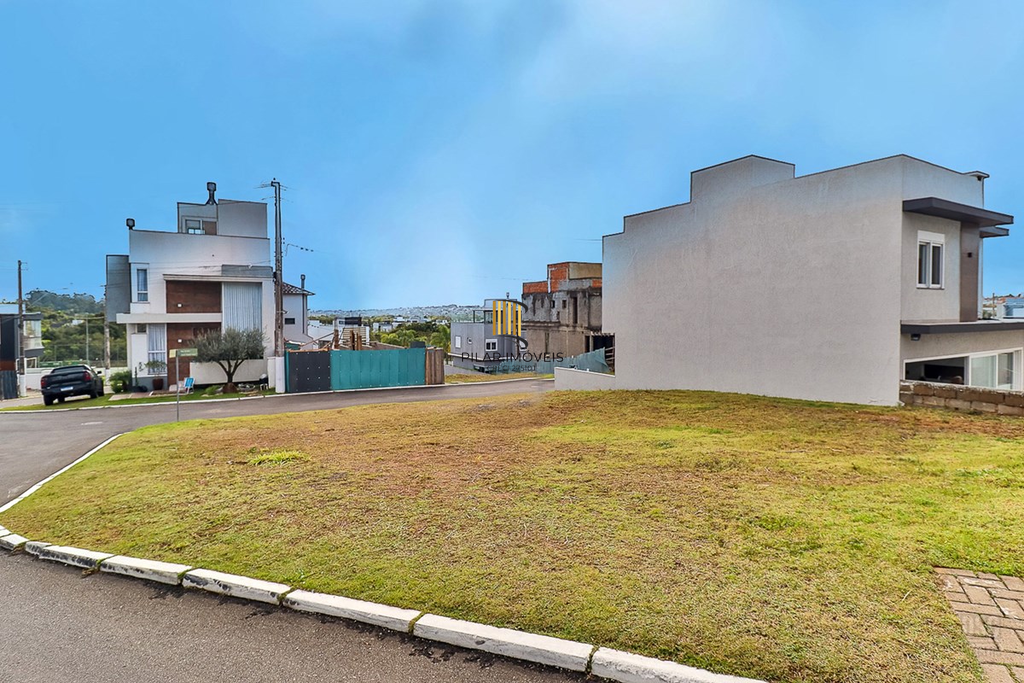 Terreno no bairro Morro Santana