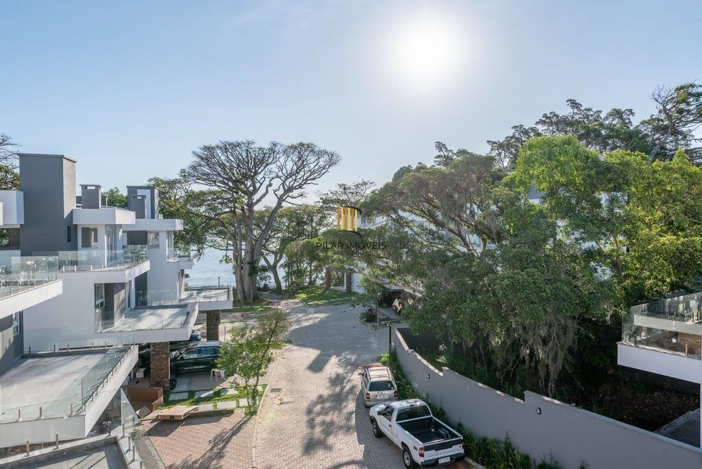 Casa de Condomínio 3 dormitórios no bairro Ipanema