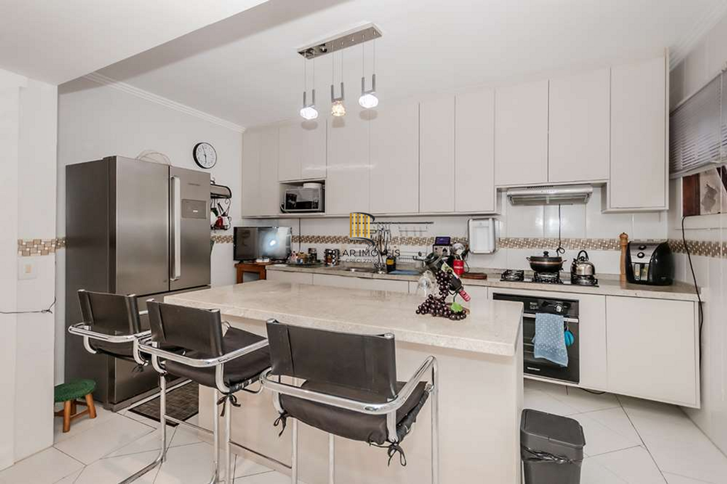 Casa 3 dormitórios no bairro Nonoai