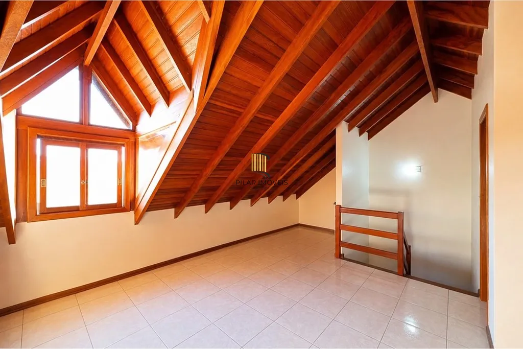 Casa de Condomínio 3 dormitórios no bairro Serraria