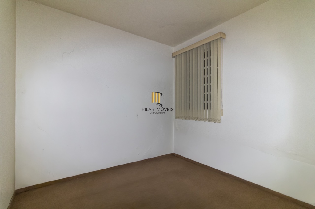 Casa 5 dormitórios no bairro Partenon