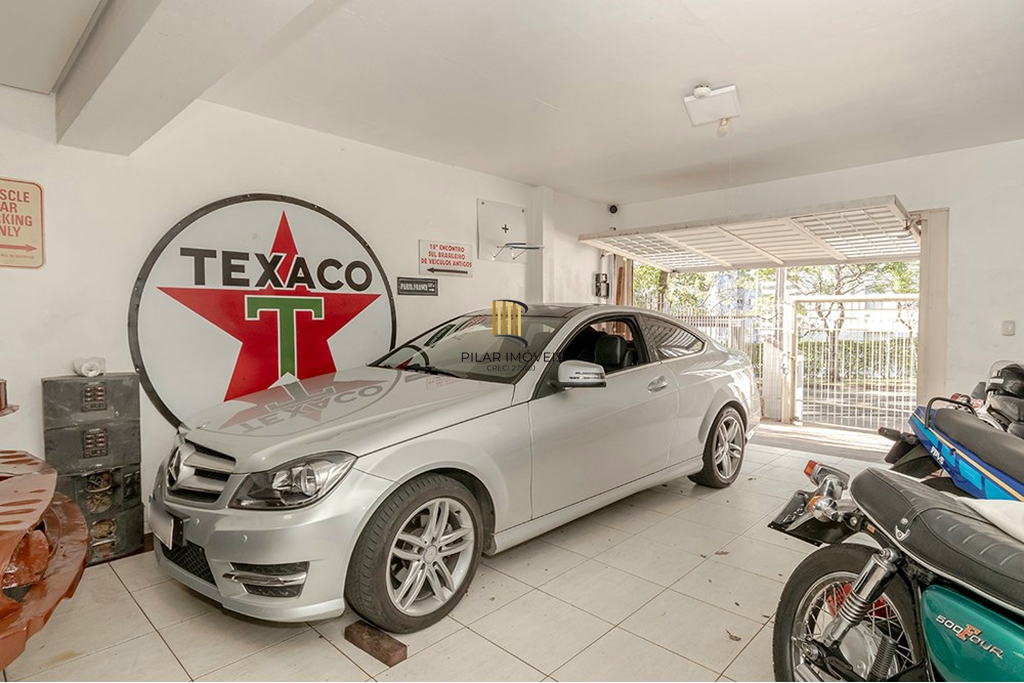 Casa 3 dormitórios no bairro Chácara das Pedras