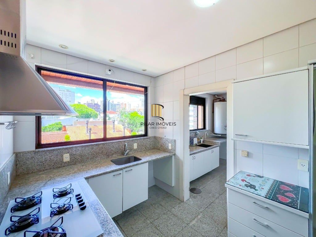 Apartamento 4 dormitórios no bairro Petrópolis
