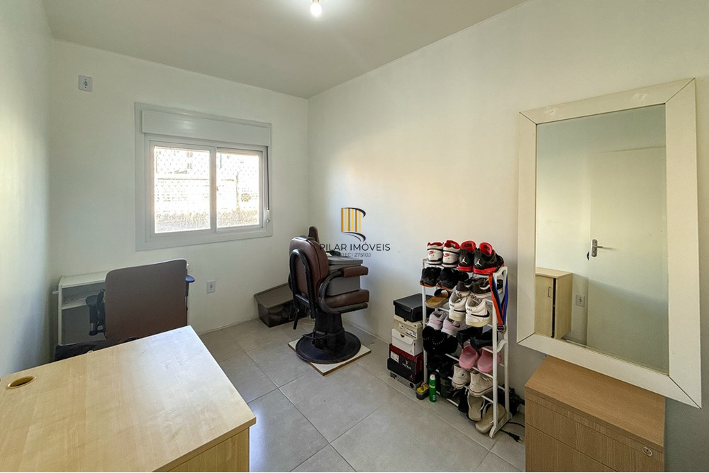 Casa 2 dormitórios no bairro Olaria